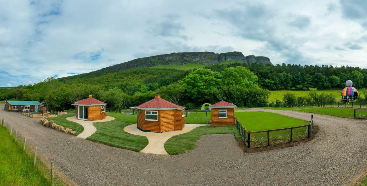 Waterfall Caves Turn-Around-Houses Villa Limavady Esterno foto
